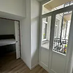 דירה Like-a House Stare *