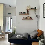 Like-a House Stare