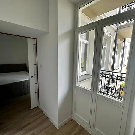 Apartament Like-a House Stare *