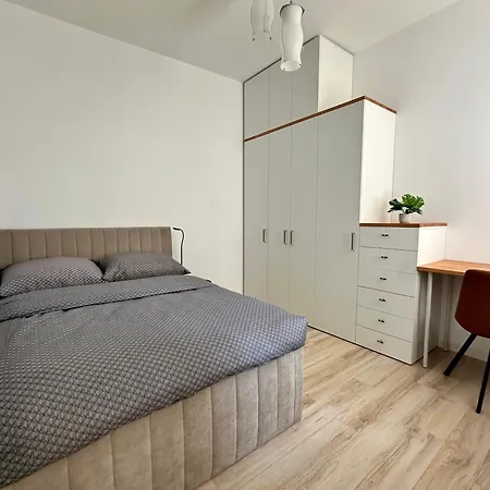 Like-a House Stare Płock