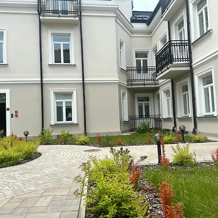 Like-a House Stare